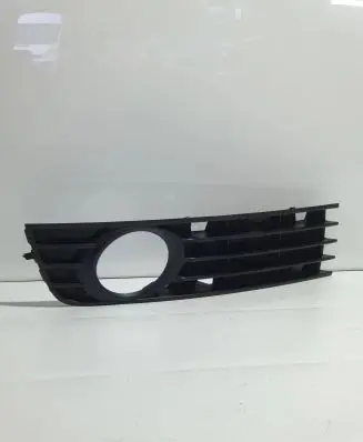 Audi A4 S4 B6 8E 8H Front bumper lower grill 8E0807682A 0010111840520