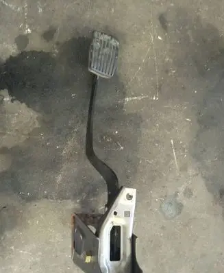 Volvo S40, V40 Clutch pedal 60079D0