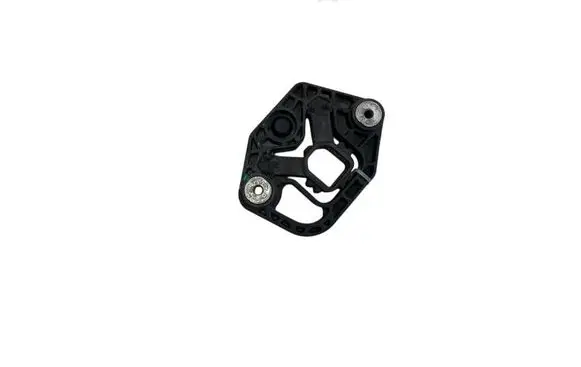 Volvo XC90 Radiator mount bracket 31439575