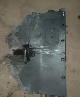 Mazda 6 Engine splash shield/under tray K6805