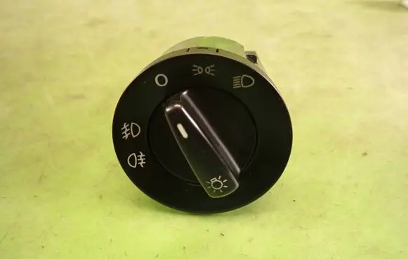 Volkswagen PASSAT B5 Headlight wiper switch 