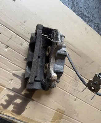 Chrysler 300 - 300C Front brake caliper