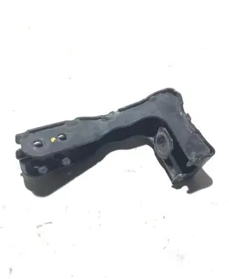 Radiator support slam panel bracket