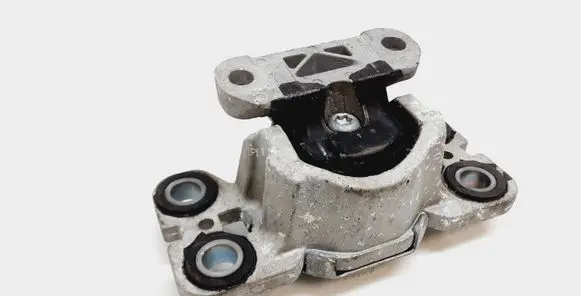 Engine mount bracket