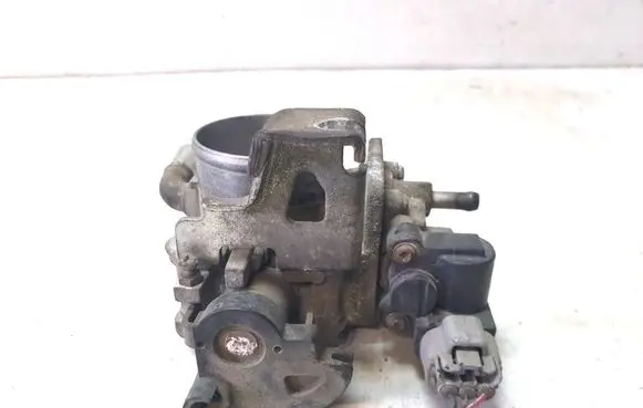 Suzuki Swift I Throttle valve 1813783E11
