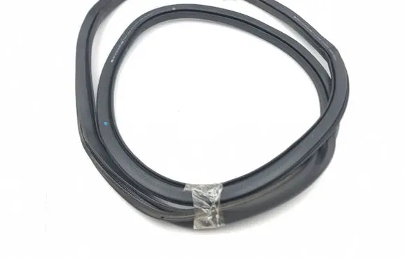 Opel Astra L Front door rubber seal 