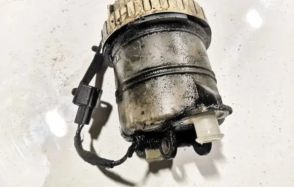 Mitsubishi Pajero Sport I Power steering fluid tank/reservoir