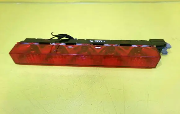 Ford Mondeo Mk III Third/center stoplight 1S7113A613AE
