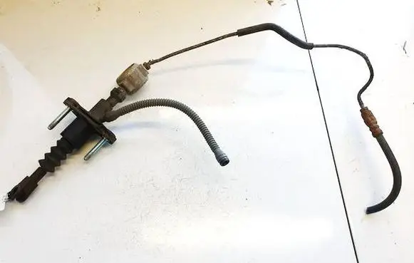 Opel Zafira A Clutch master cylinder 90581565