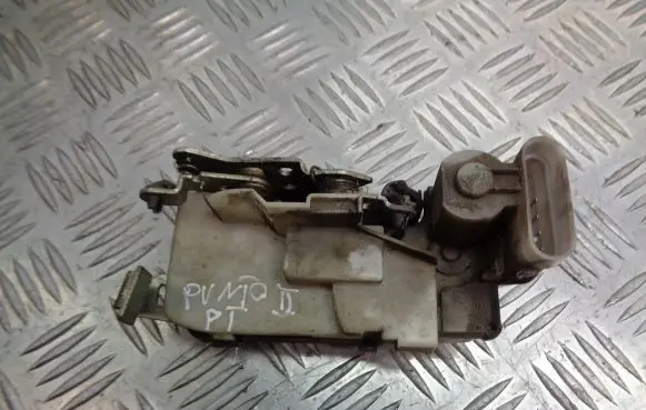 Fiat Punto (188) Rear door lock