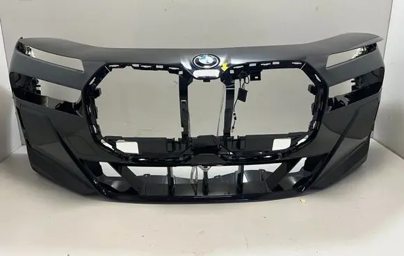 BMW 7 G70 Front bumper 5A45BF8 5A1A269