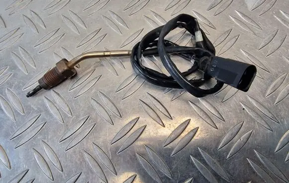 Skoda Superb B6 (3T) Exhaust gas temperature sensor 03L906088BD