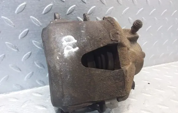Skoda Yeti (5L) Front brake caliper