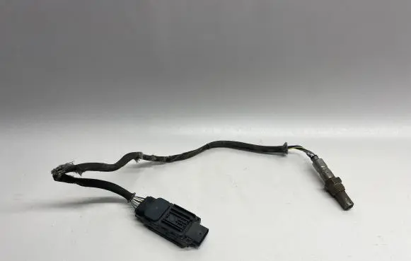 Mercedes-Benz CLS C218 X218 ABS brake wheel speed sensor A2125400217 2125400217