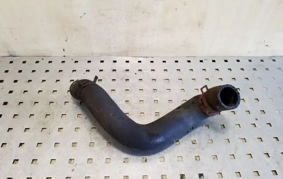 Toyota Avensis Verso Engine coolant pipe/hose
