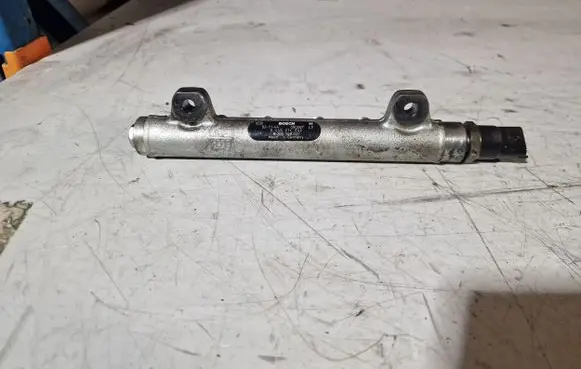 Renault Vel Satis Fuel main line pipe 0445214042