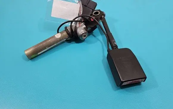 Renault Megane I Front seatbelt 7700832665J IMPRK1441429