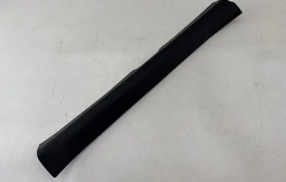 Toyota Yaris XP210 Front sill trim cover 67914K0020