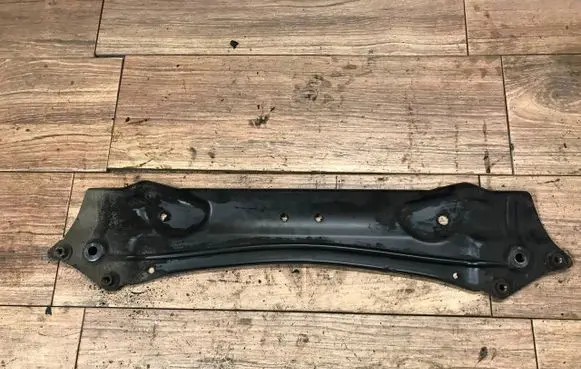 Mercedes-Benz S W221 Steering rack mounting bracket 