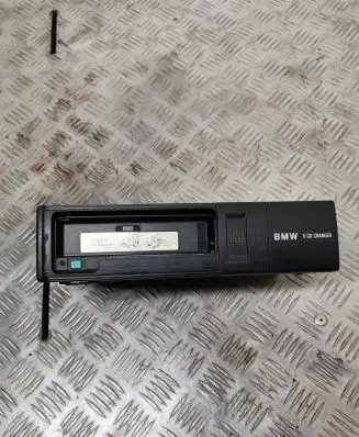 BMW 5 E39 CD/DVD changer 65128361584