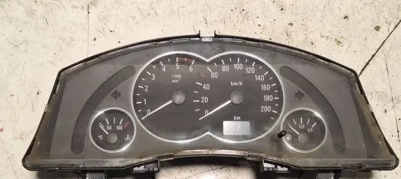 Opel Meriva A Speedometer (instrument cluster) 13173381XT 110080162026 151201E