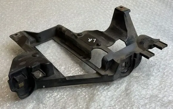 BMW X5 E53 Headlight/headlamp mounting bracket 224568
