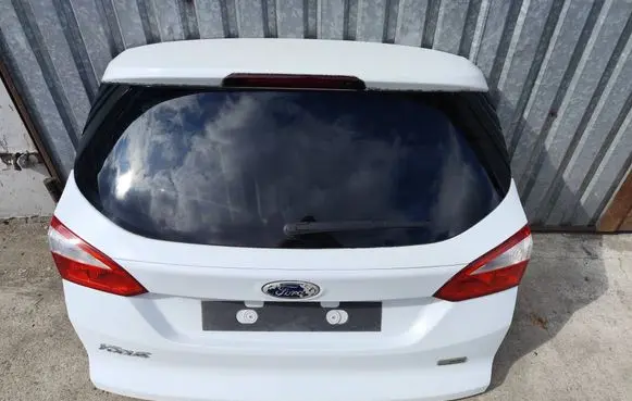 Ford Focus Tailgate/trunk/boot lid Klapafocus5bkombi