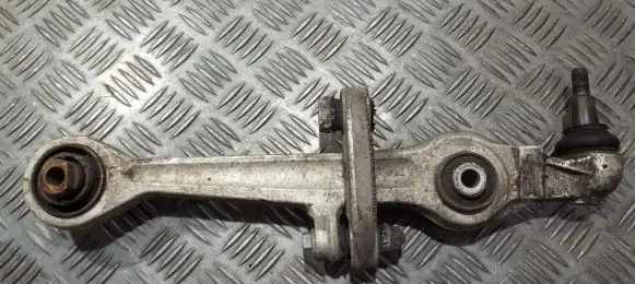 Front lower control arm/wishbone