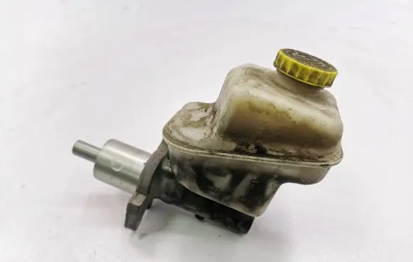 Chrysler 300 - 300C Master brake cylinder 32067327