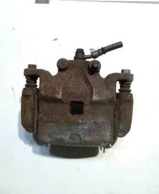 Nissan Juke I F15 Front brake caliper