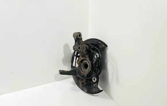 Opel Meriva B Front wheel hub spindle knuckle 132620