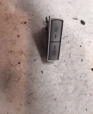 Ford Mondeo Mk III Windscreen/window heater switch 18k574