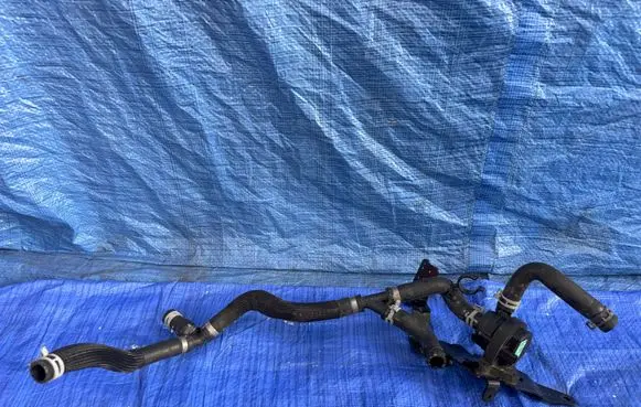 Ford Kuga III Water pump MX6318D473HHB LX6110C704HHA