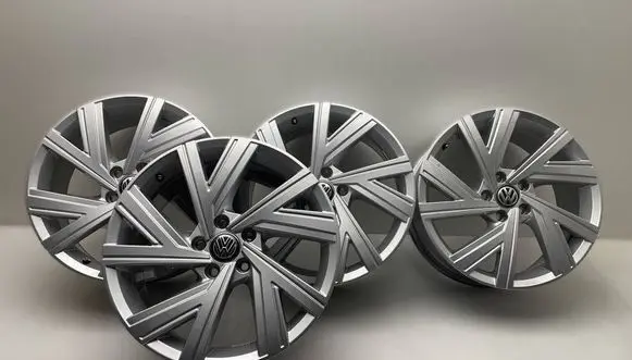 Volkswagen Golf VIII R18 alloy rim 5H0601025AE