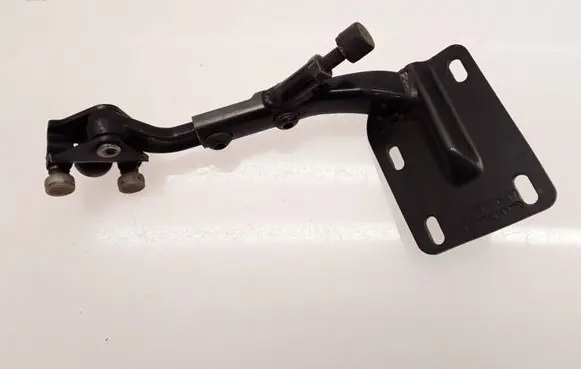 Mercedes-Benz Vaneo W414 Sliding door lower roller guide/hinge A4147600547