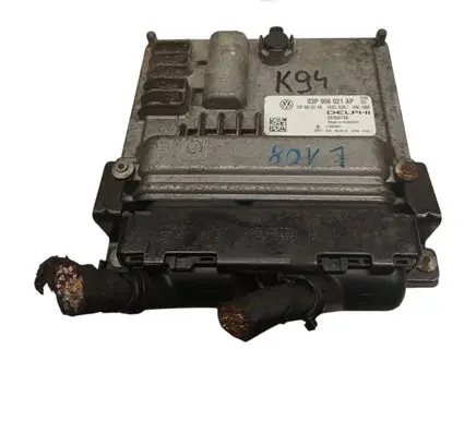 Skoda Fabia Mk2 (5J) Engine control unit/module 03P906021AP 28356786 03P906021AN
