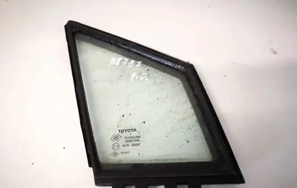 Toyota Corolla Verso AR10 Front door vent window glass four-door 682150f010 68215-0f010