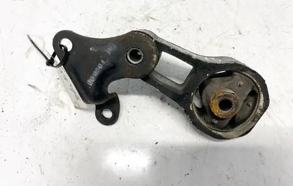 Engine mount bracket
