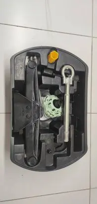 Peugeot 308 Tool set 9805820580