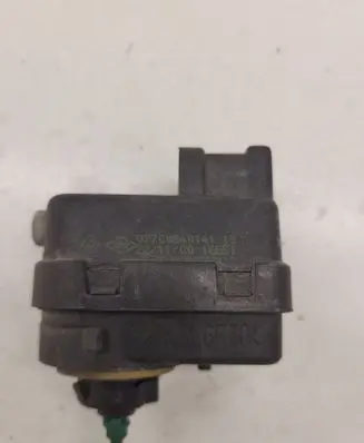 Renault Laguna II Headlight level adjustment motor 87700840141