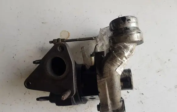 Nissan Kubistar Turbo JE51165930241