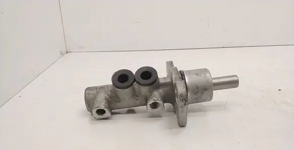 Volkswagen PASSAT B5 Master brake cylinder 61973