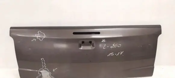 Mitsubishi L200 Pickup box rear panel tailgate 