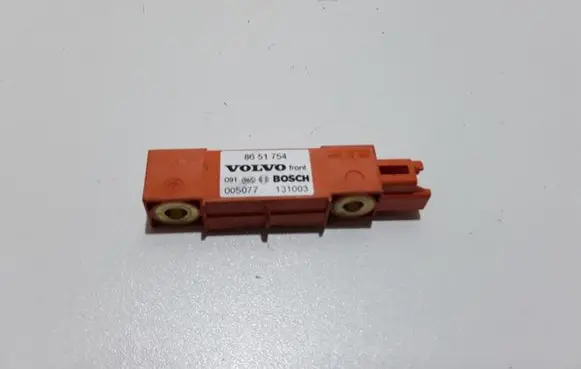 Volvo XC90 Airbag deployment crash/impact sensor 8651754 005077 131003