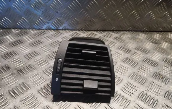 BMW X5 E53 Dashboard air vent grill cover trim 8402216