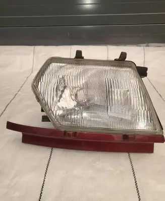 Nissan Patrol Y61 Headlight/headlamp