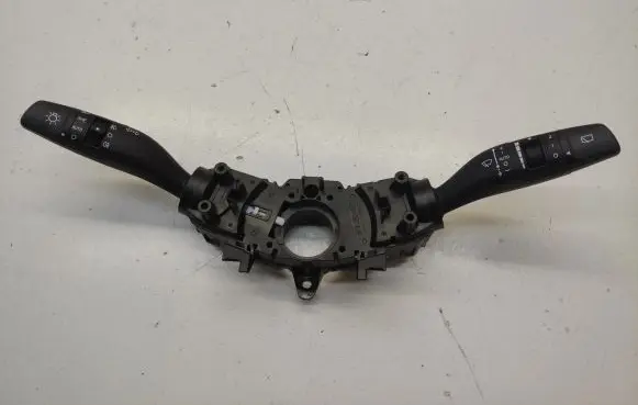 KIA Stonic Wiper turn signal indicator stalk/switch 93404D4962