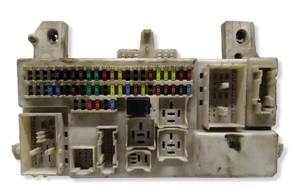 Mazda 3 I Fuse module 519101026