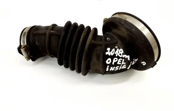 Opel Insignia B Intercooler hose/pipe 84120196