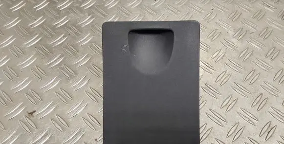 Glove box